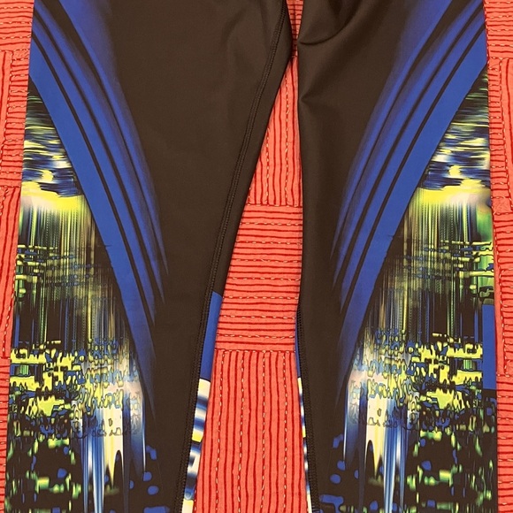 Adidas women’s medium techfit medium compression climalite athletic Leggings - Picture 14 of 16